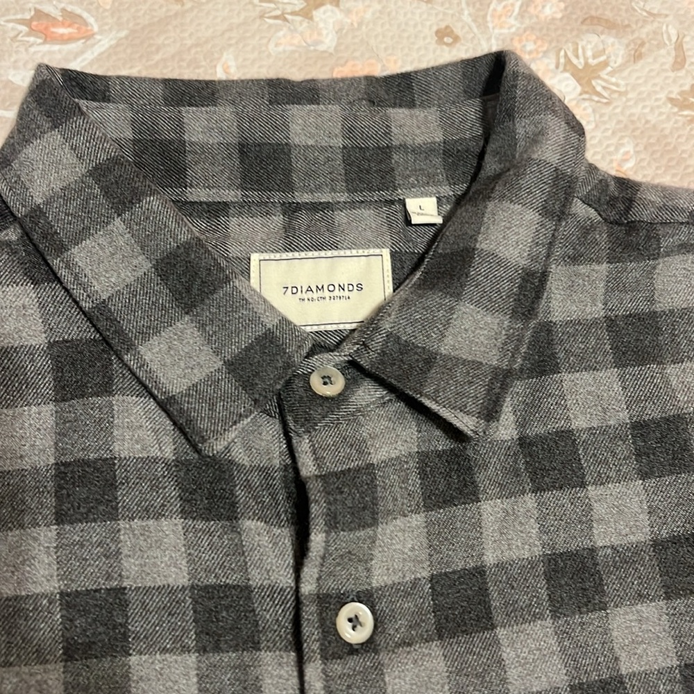 7 Diamonds Checkered flannel shirt - Picture 3 of 9